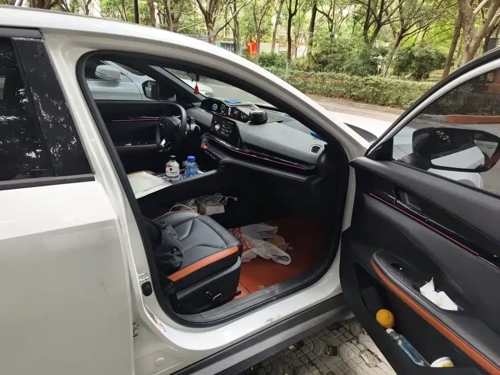 Changan UNI-V — миниатюра 19