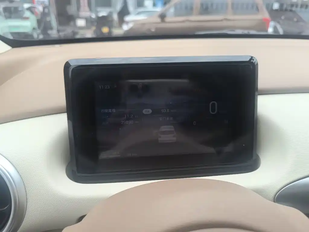 Wuling MINIEV — миниатюра 12