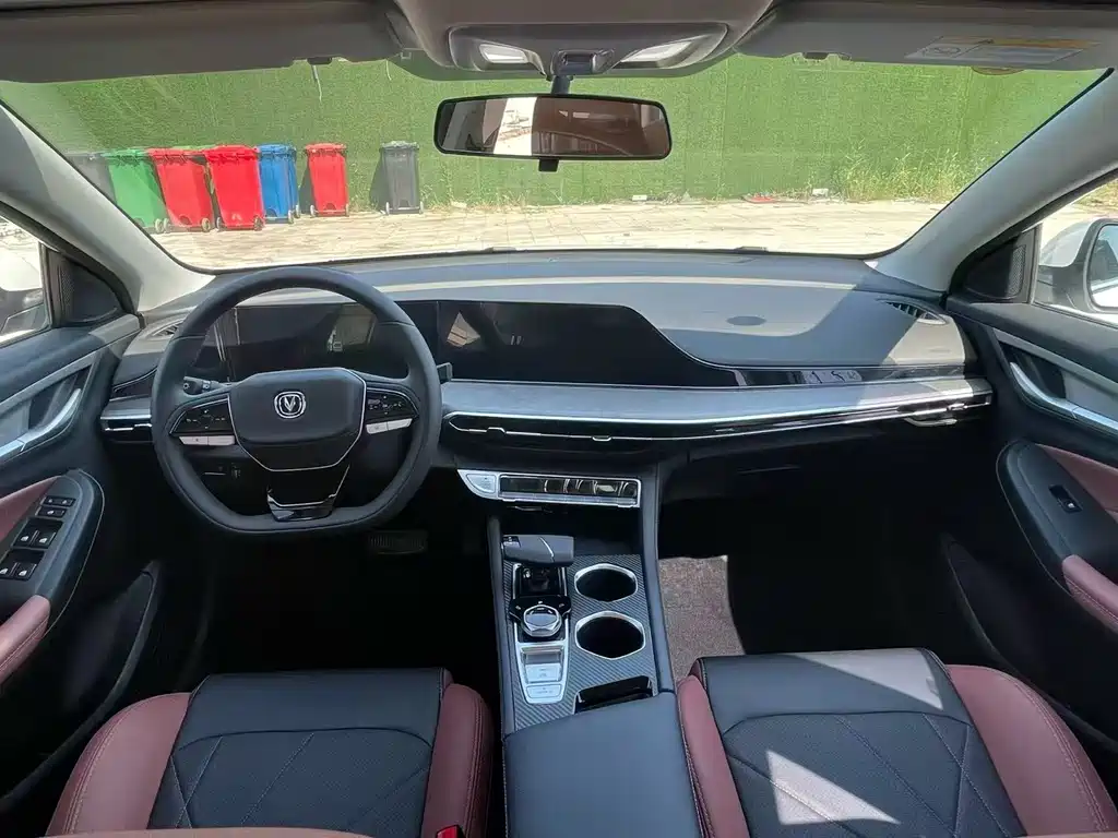 Changan Eado — миниатюра 5