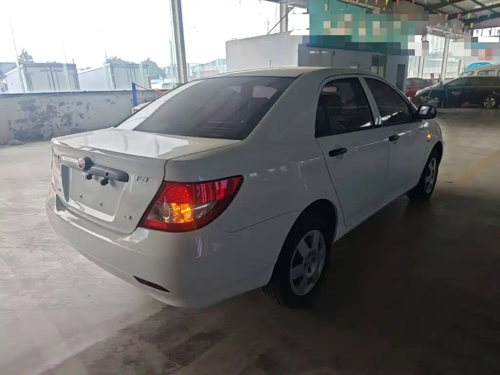 BYD F3 — миниатюра 7
