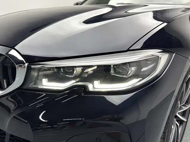 BMW 3 Series — миниатюра 12