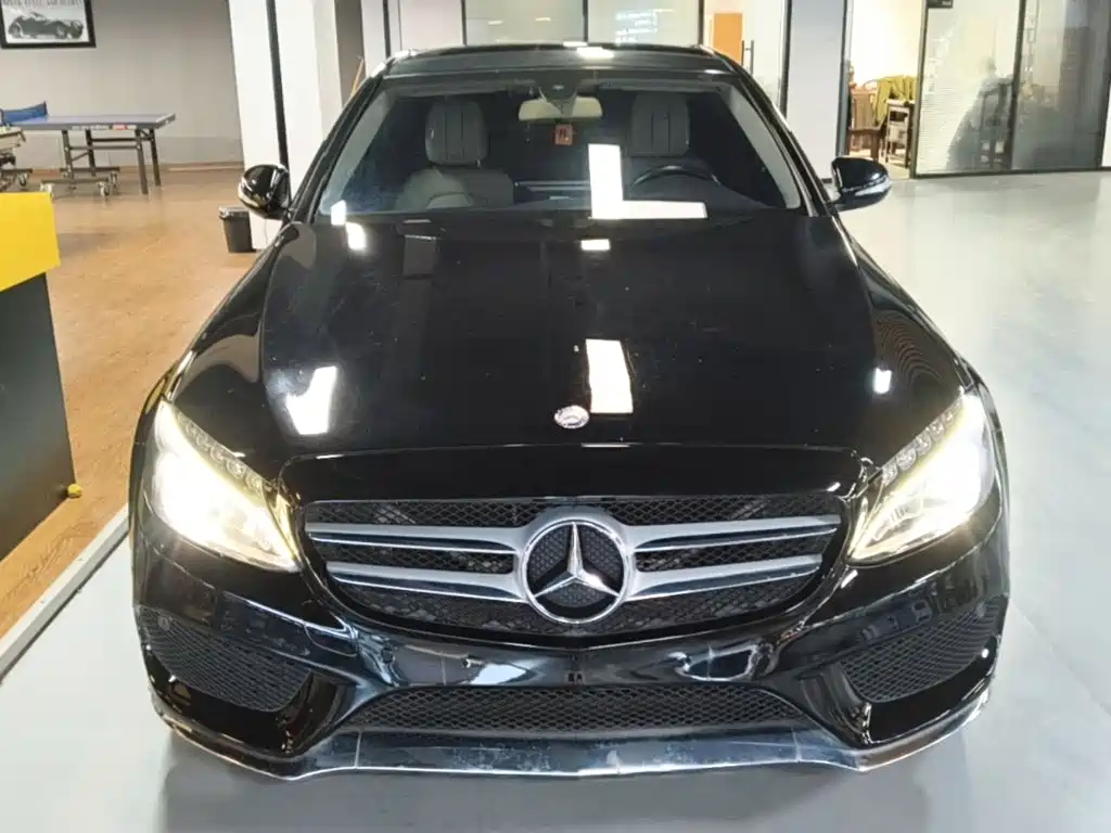 Mercedes-Benz C-Class — миниатюра 3