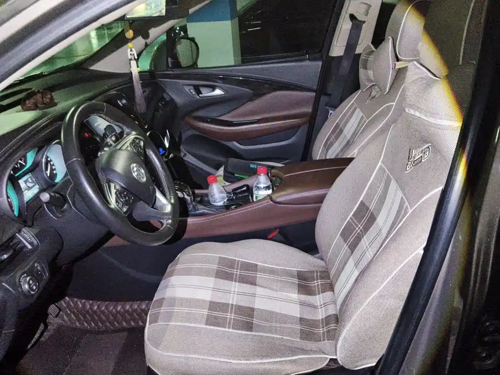Buick Envision Plus — миниатюра 11