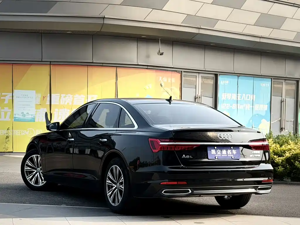Audi A6L 2021 40 TFSI Luxury