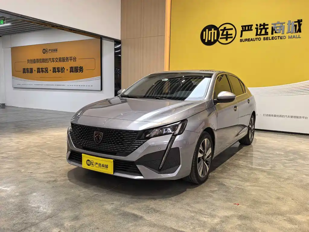 Peugeot 408 2022