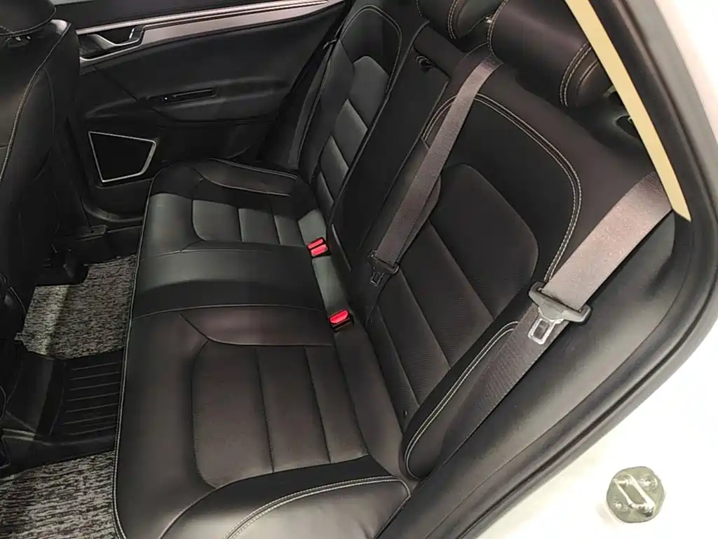 Geely Emgrand GL — миниатюра 17