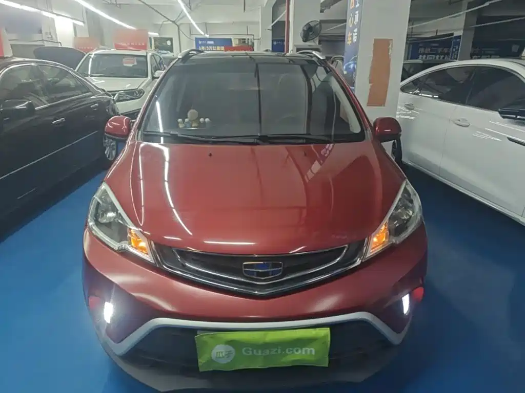 Geely Vision X1 — миниатюра 3