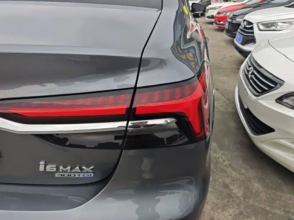 Roewe i6 MAX — миниатюра 8