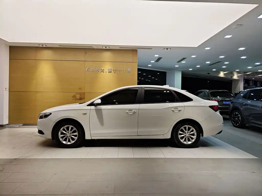 Buick Excelle — миниатюра 5