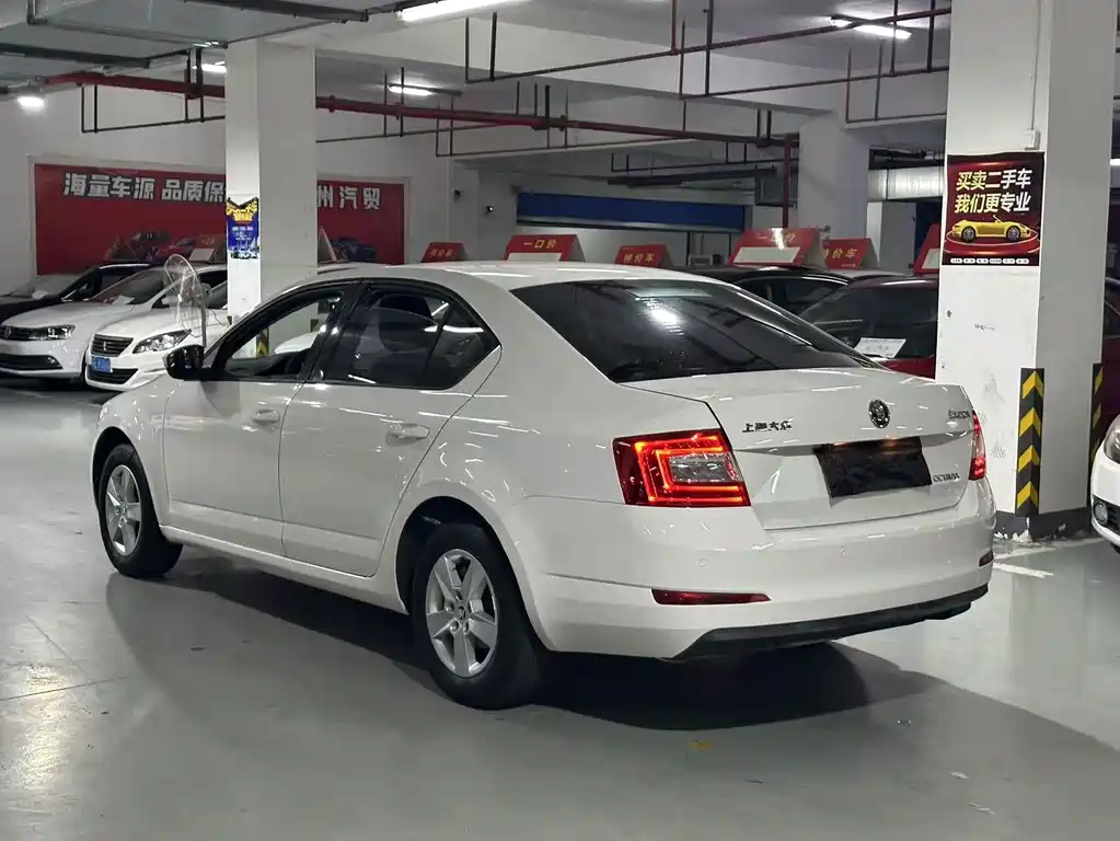 Skoda Octavia — миниатюра 3