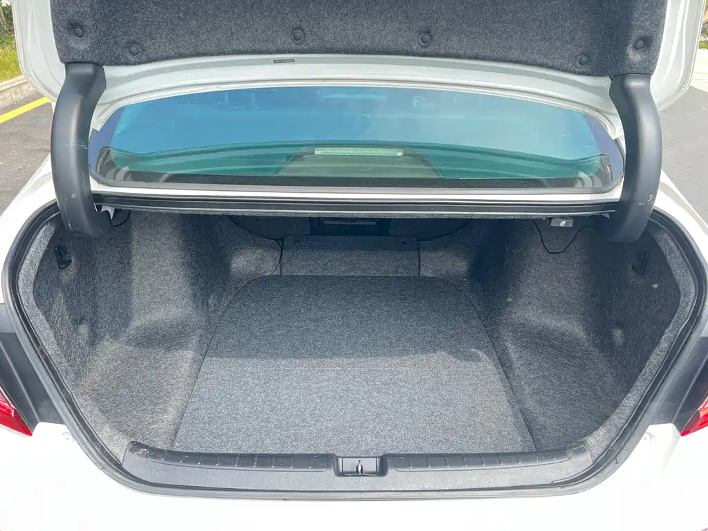 Honda Accord — миниатюра 19