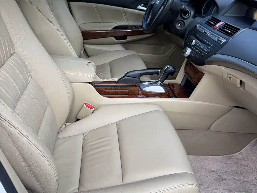 Honda Accord — миниатюра 7