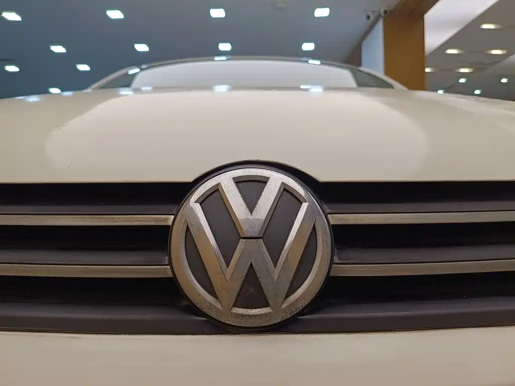 Volkswagen Jetta — миниатюра 5