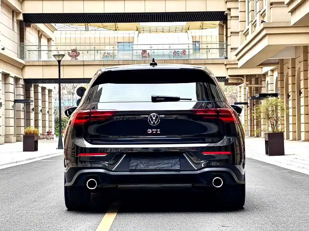 Volkswagen Golf GTI — миниатюра 9