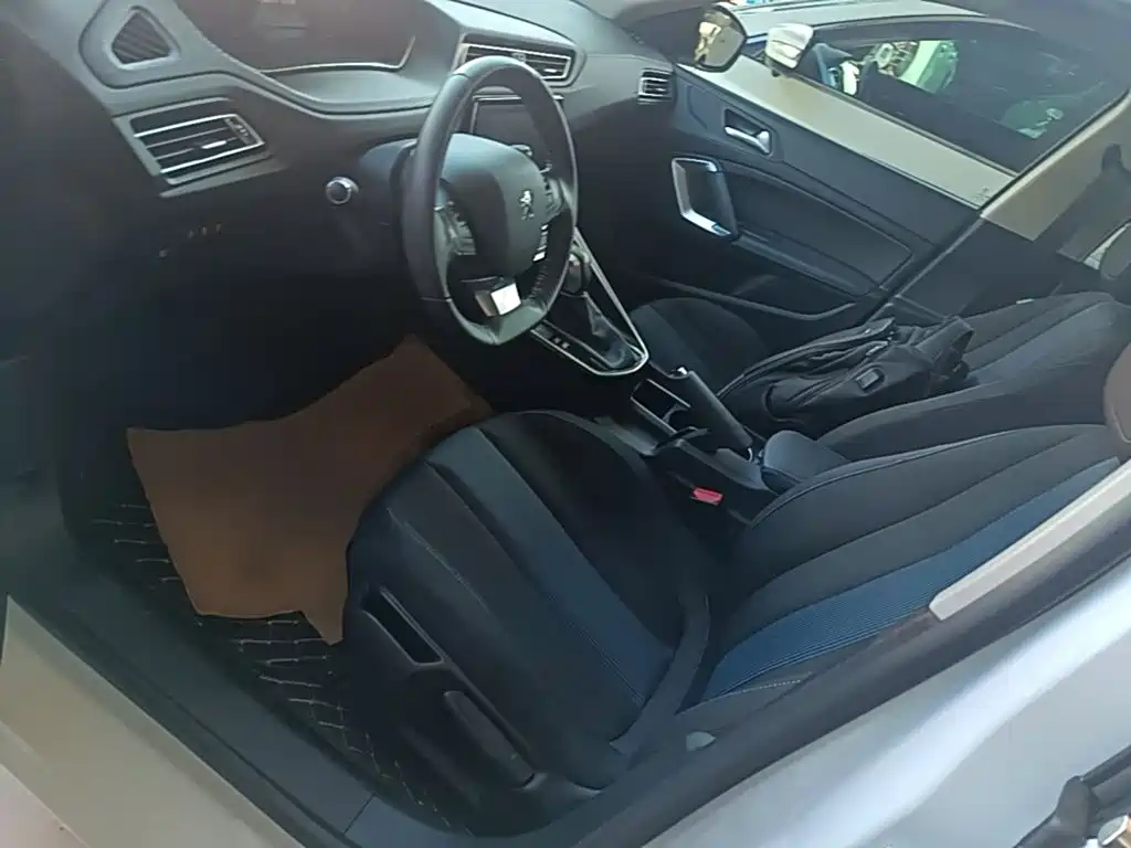 Peugeot 308 — миниатюра 16