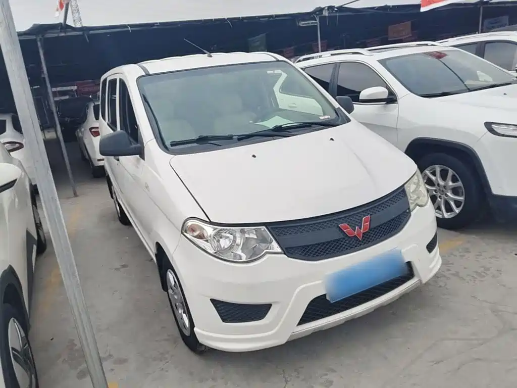 Wuling Hongguang — миниатюра 4