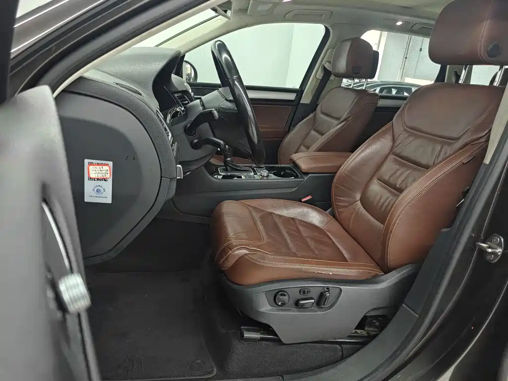 Volkswagen Touareg 2015 3.0TSI