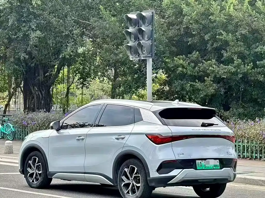 BYD Yuan Plus — миниатюра 4