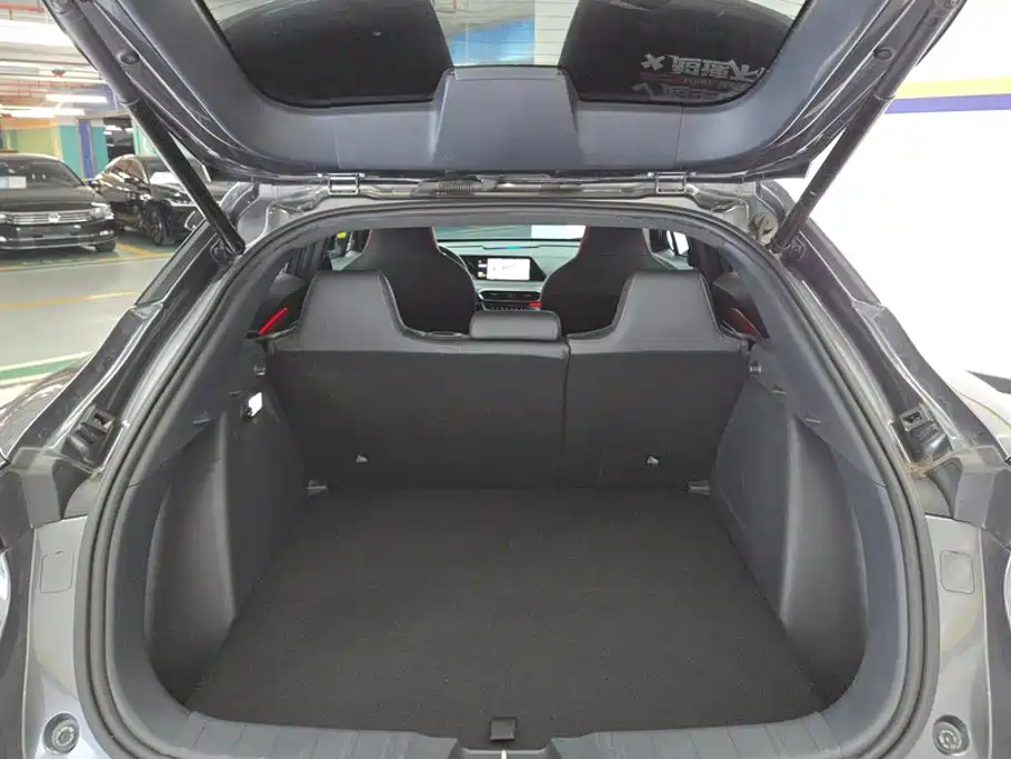 Changan UNI-T 1.5T Flagship Type, фото 4