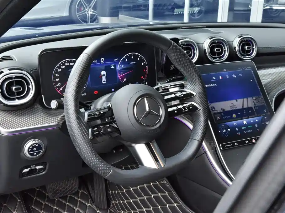 Mercedes-Benz C-Class — миниатюра 15