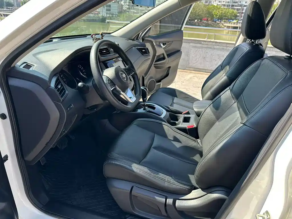 Nissan X-Trail — миниатюра 5
