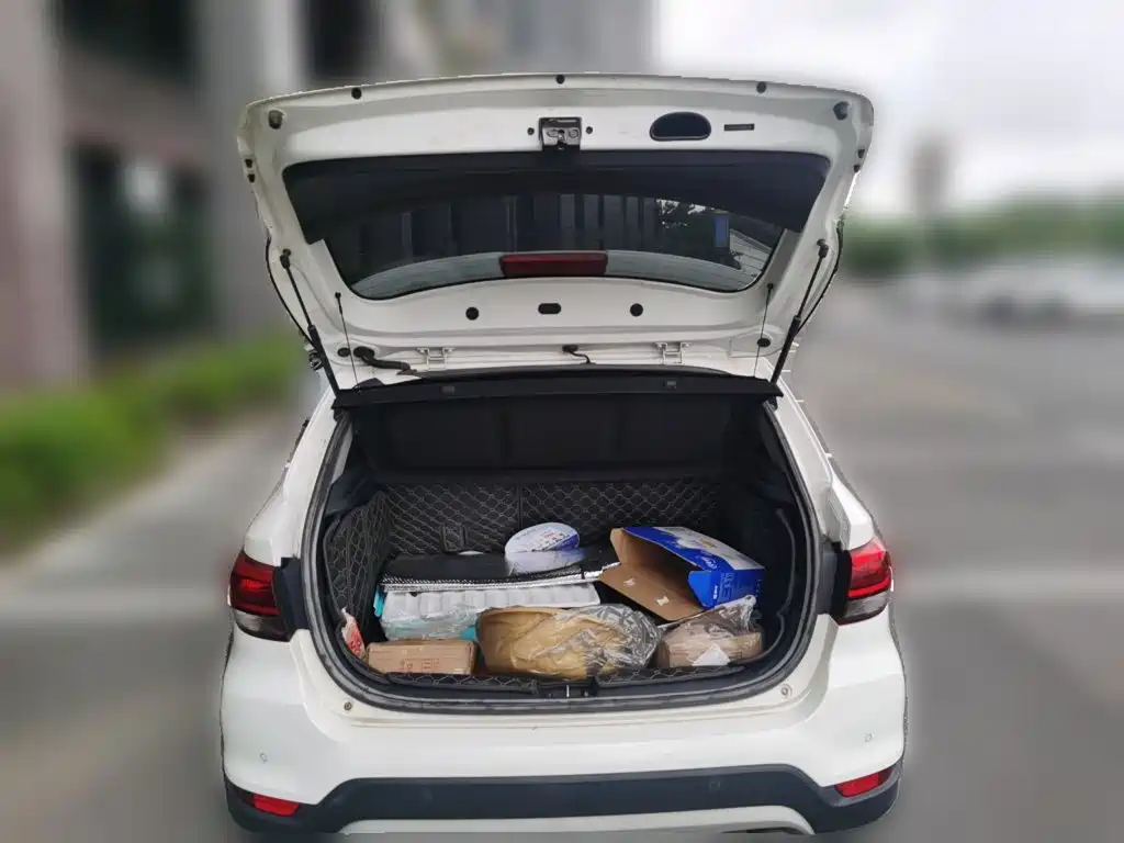 Kia KX Cross — миниатюра 10