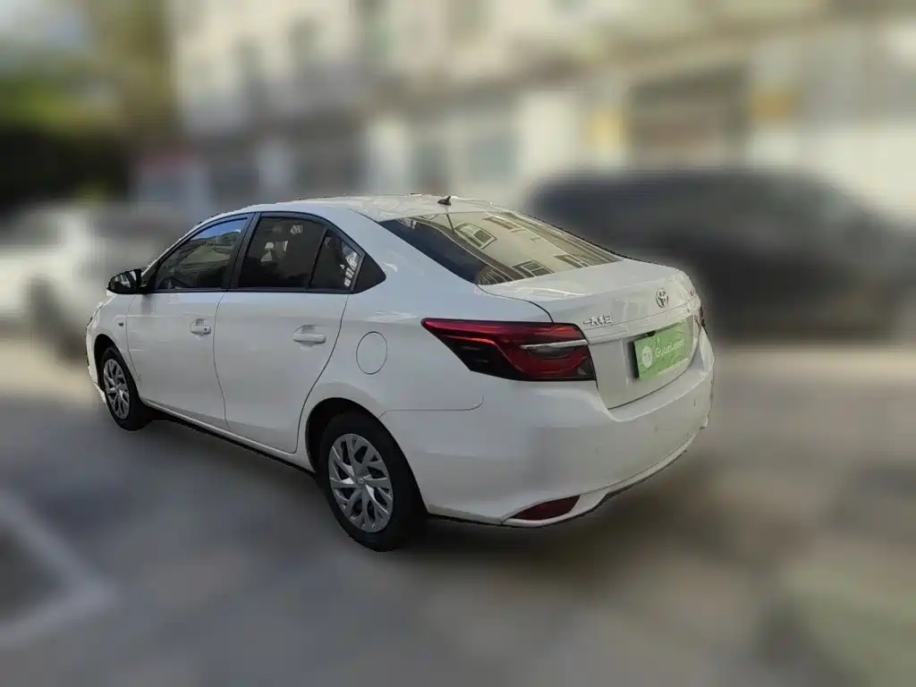 Toyota Vios — миниатюра 4