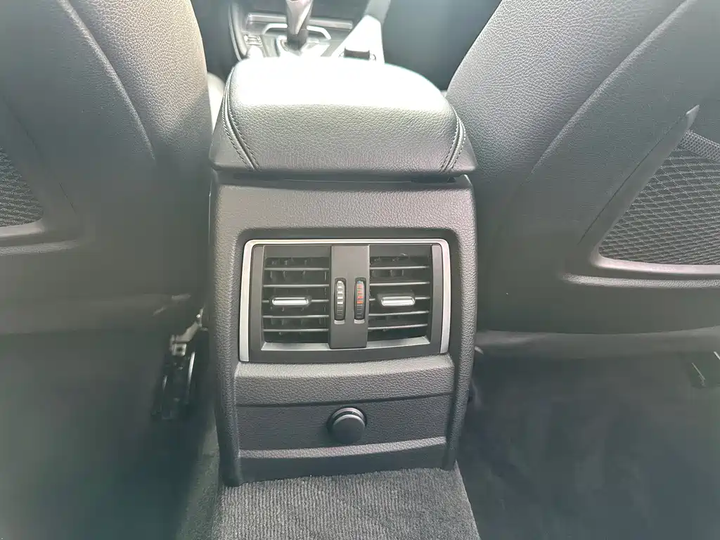 BMW 3 Series — миниатюра 15