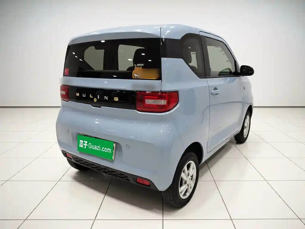 Wuling MINIEV — миниатюра 6