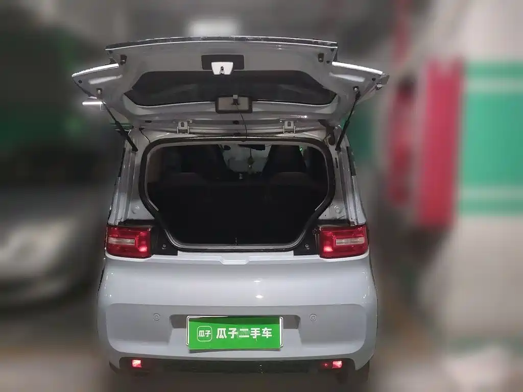 Wuling MINIEV — миниатюра 20