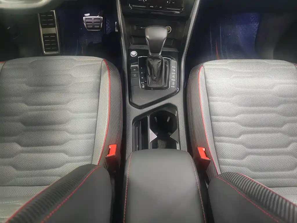 Volkswagen Tiguan L — миниатюра 6