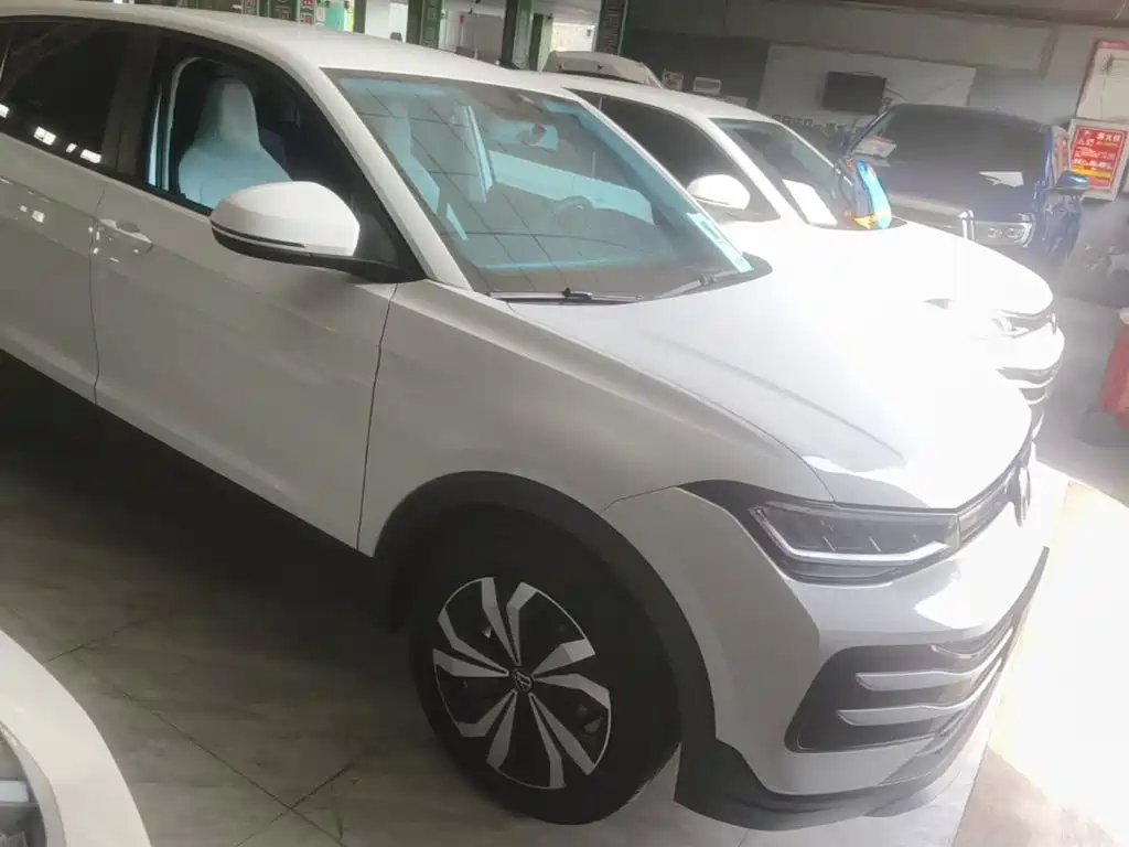 Volkswagen Tharu — миниатюра 4
