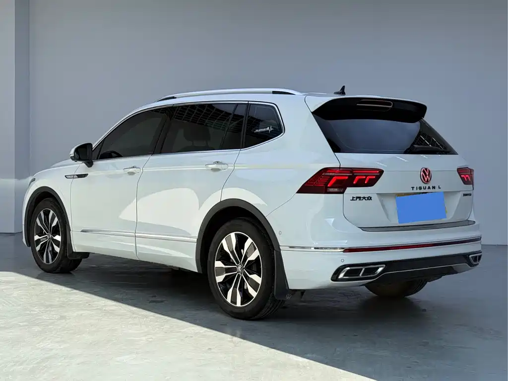 Volkswagen Tiguan L L 2024 330TSI AT R-Line