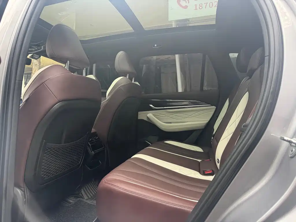 Geely Xingyue L — миниатюра 8