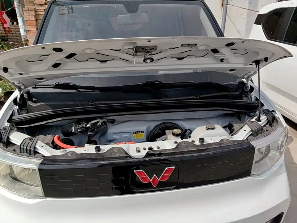 Wuling MINIEV — миниатюра 20