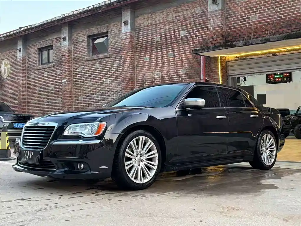 Chrysler 300C 2015
