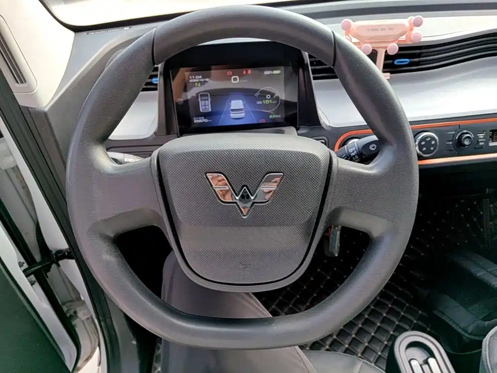 Wuling MINIEV — миниатюра 11