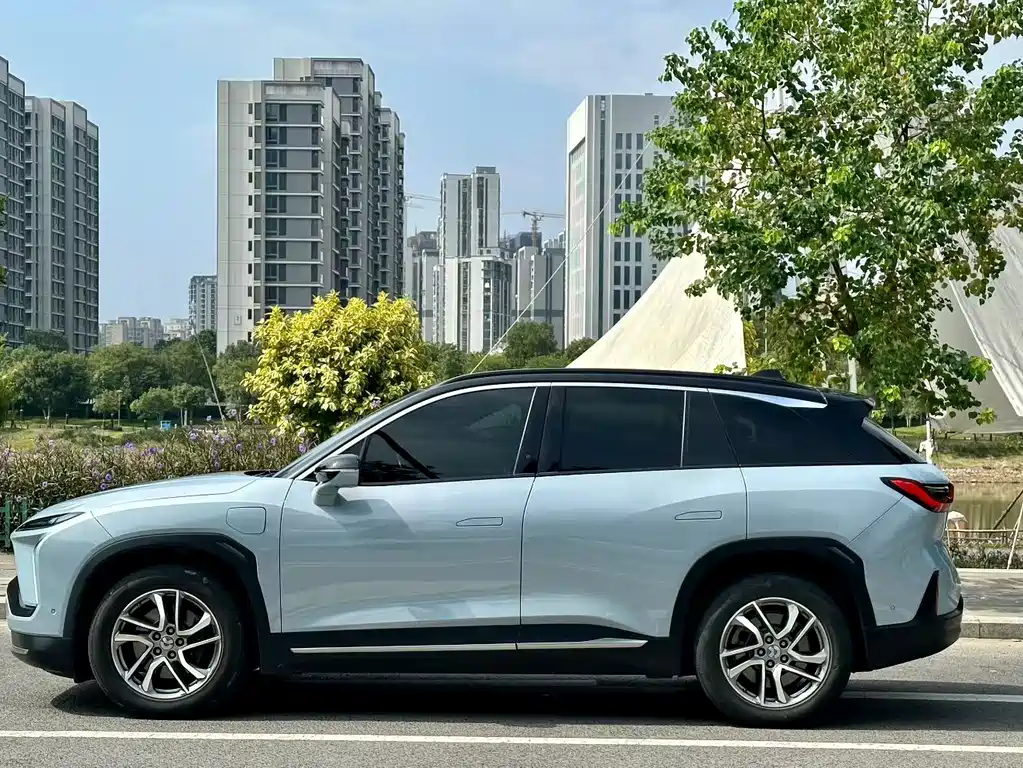 NIO ES6 — миниатюра 3