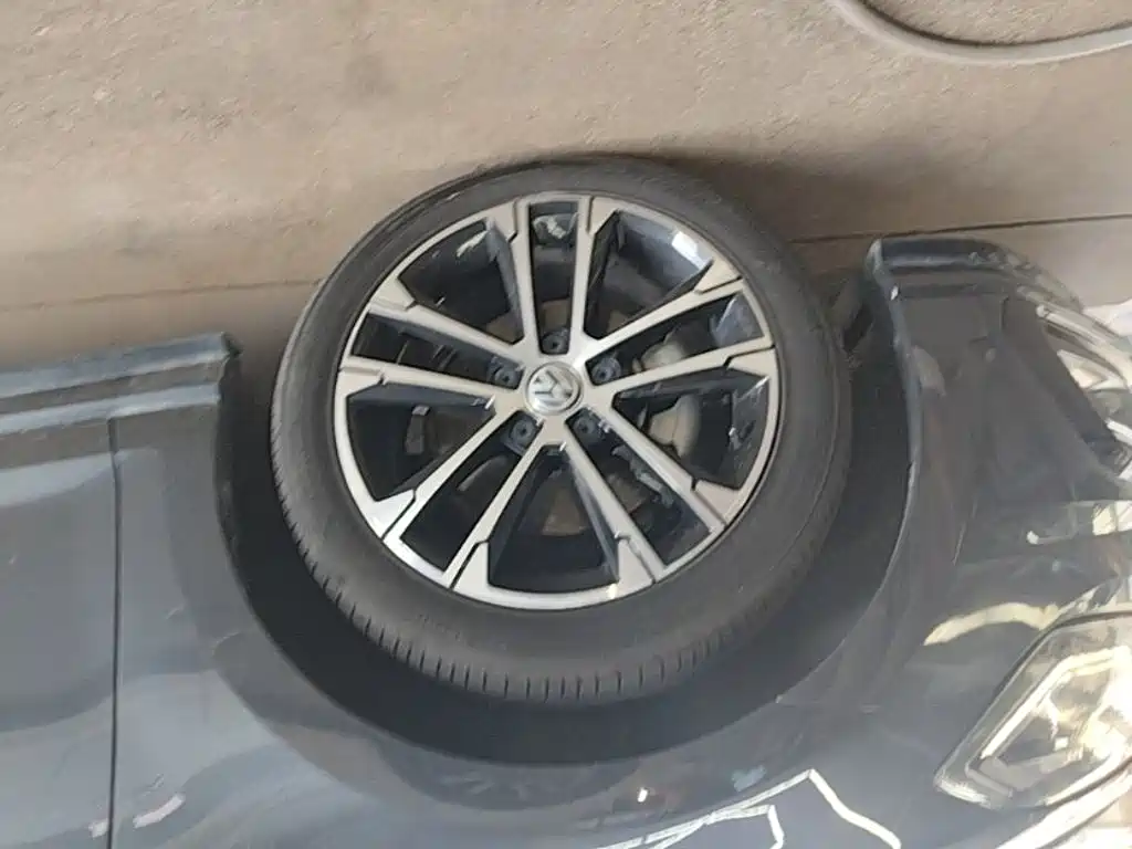 Volkswagen Golf — миниатюра 23