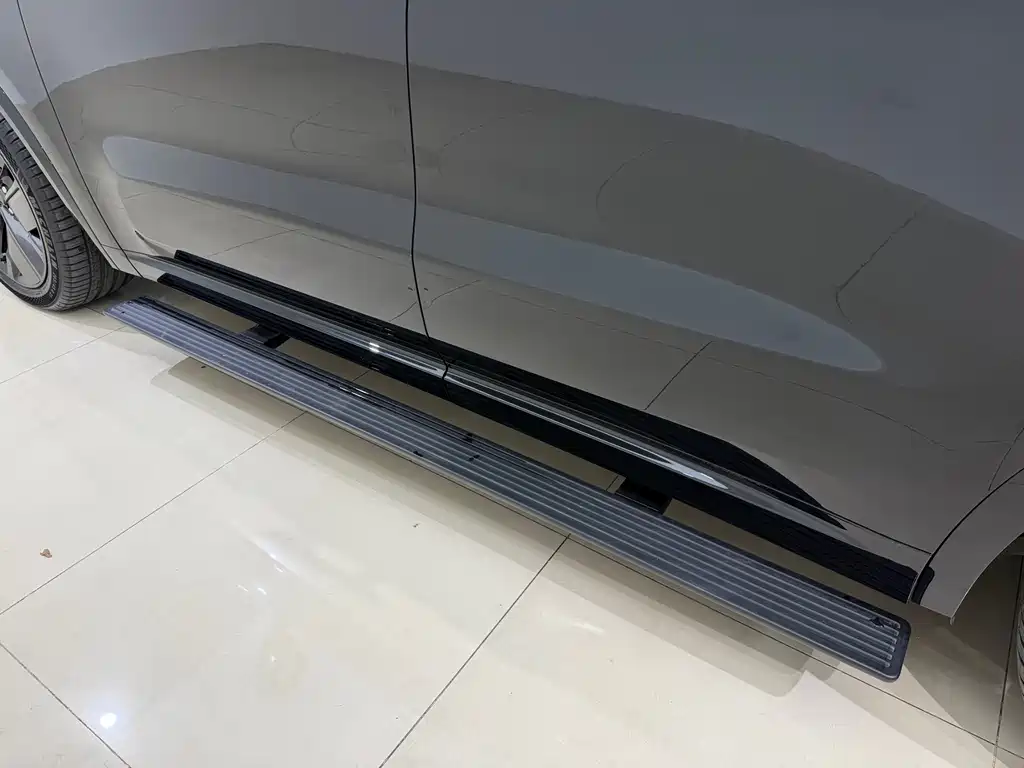 Li Auto Li L9 — миниатюра 19