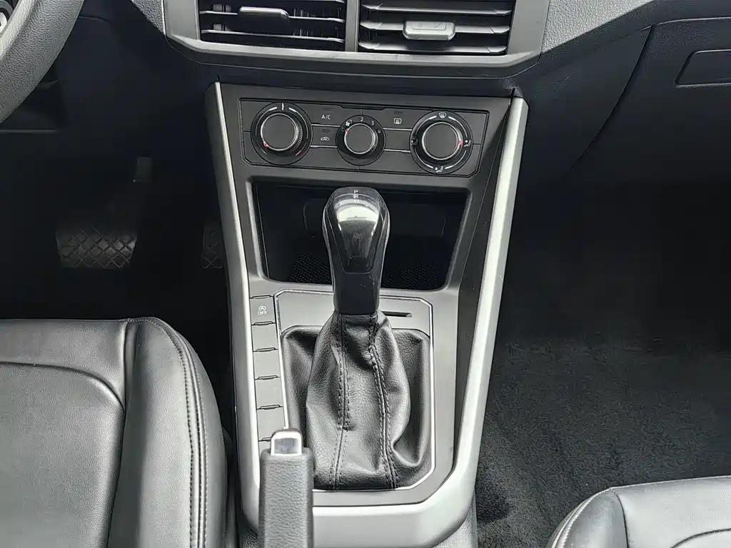 Volkswagen Polo — миниатюра 13