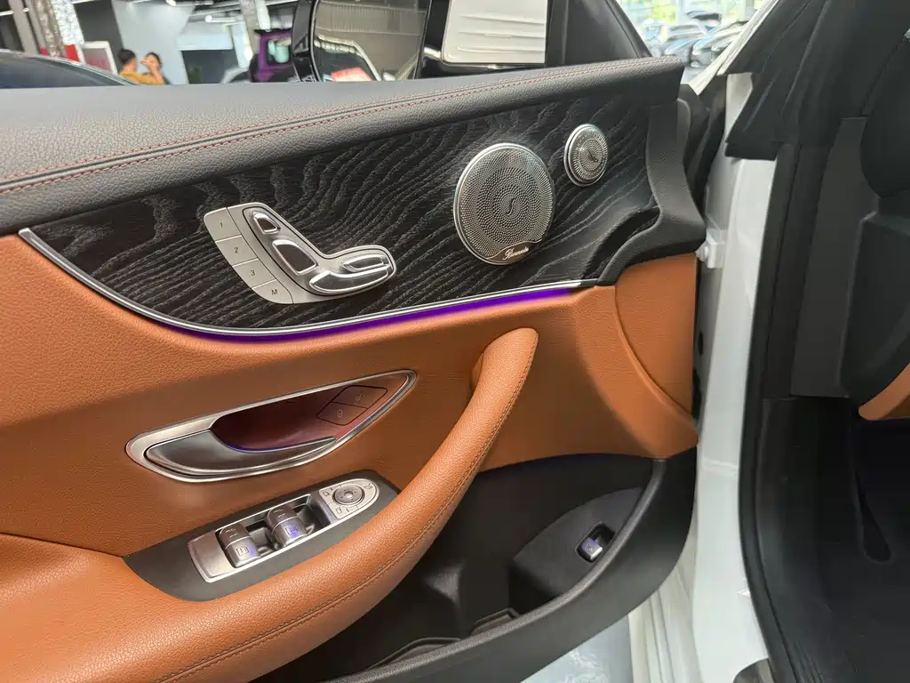 MERCEDES-BENZ  E CLASS