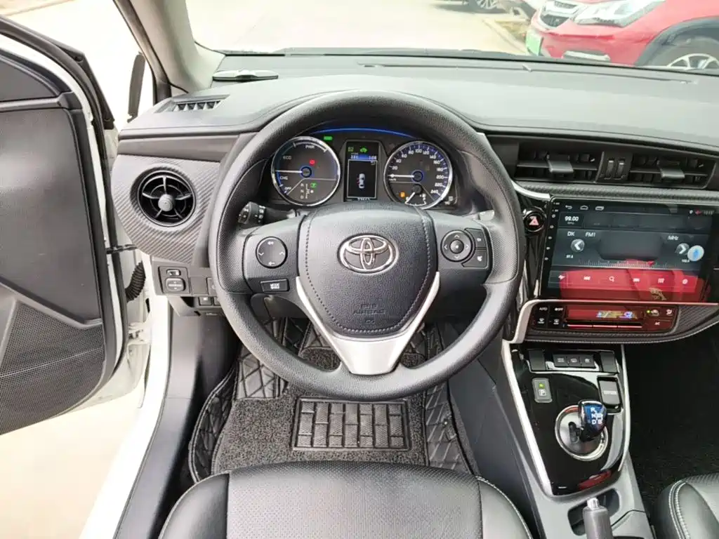Toyota Levin Twin Engine E+ — миниатюра 11