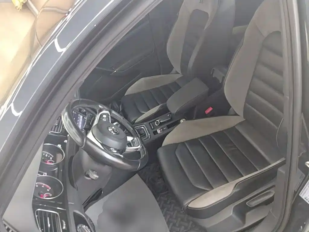 Volkswagen Golf — миниатюра 15