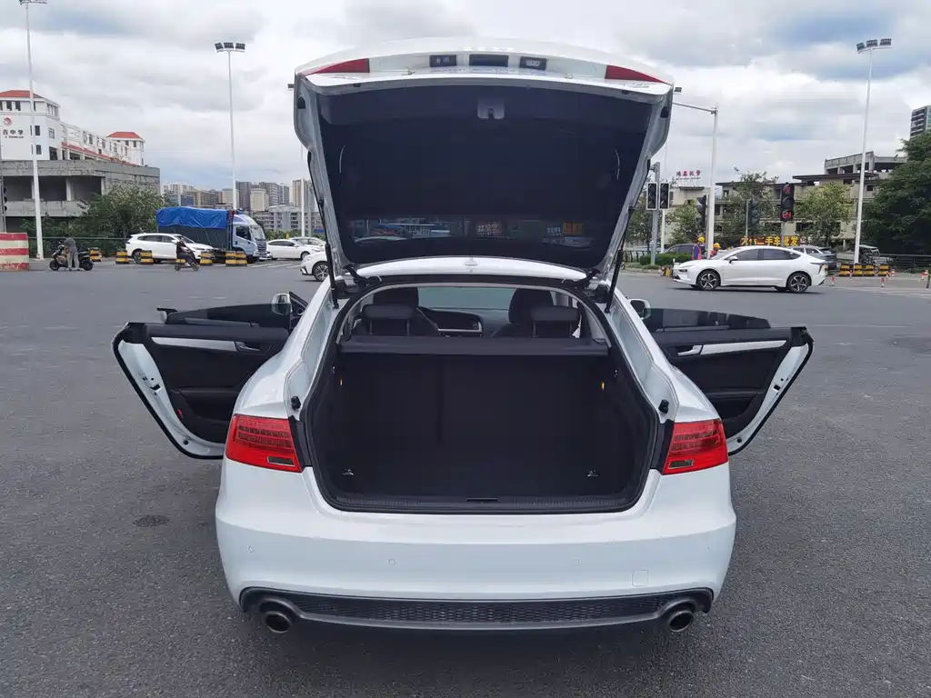 Audi A5 (Import) — миниатюра 7