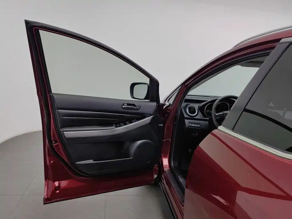 Mazda CX-7 — миниатюра 8