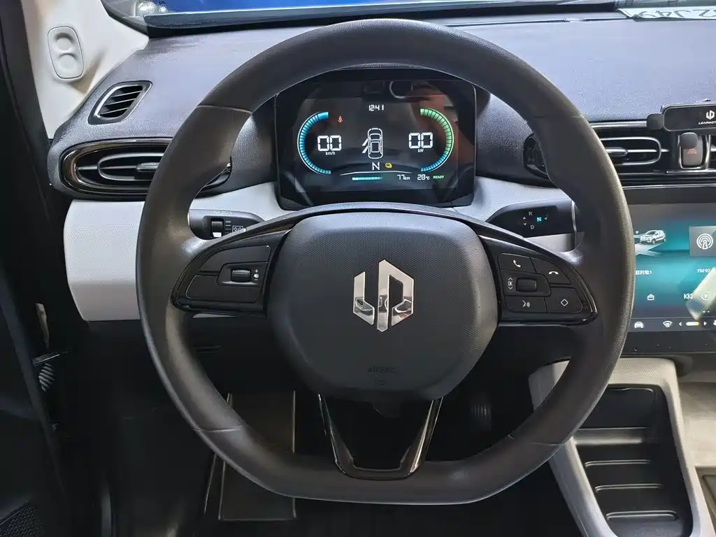Leapmotor Leapmotor T03 — миниатюра 11