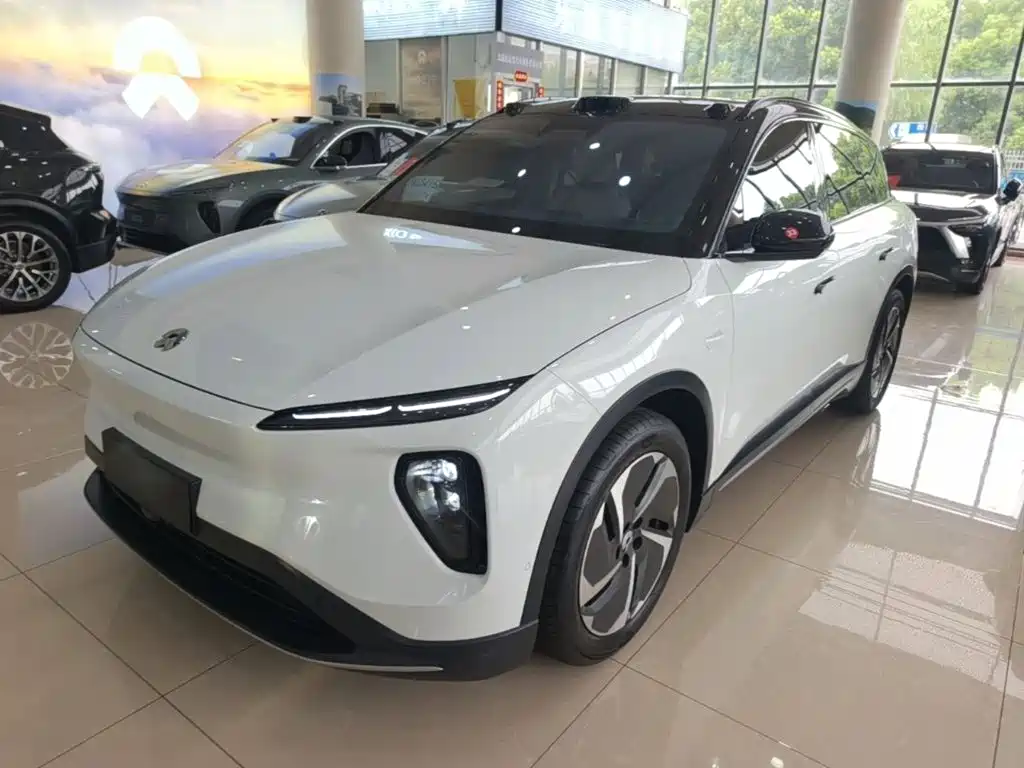 NIO ES6 — миниатюра 2