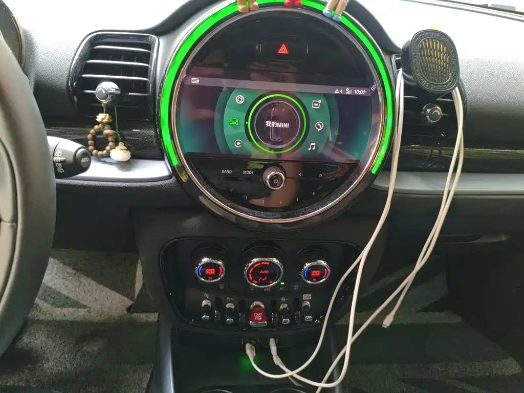 MINI Mini Clubman — миниатюра 9