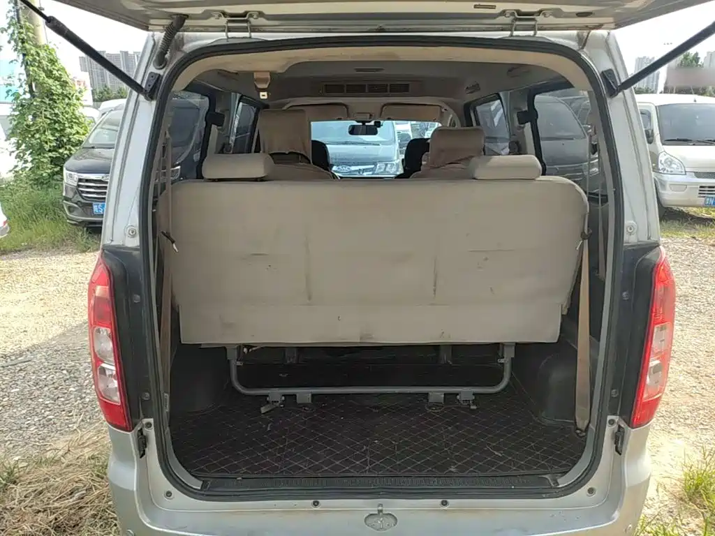 Wuling Hongguang V — миниатюра 19